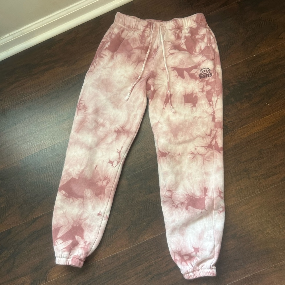 Vans women’s Rose Tie-Dye Joggers